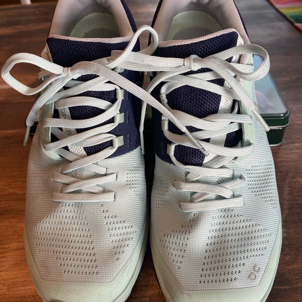 On Running Navy and Mint Sneakers Cloud Surfer Size 8 - Picture 6 of 13